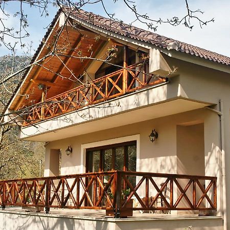 Chalet Coquelicot Kalavryta Dış mekan fotoğraf